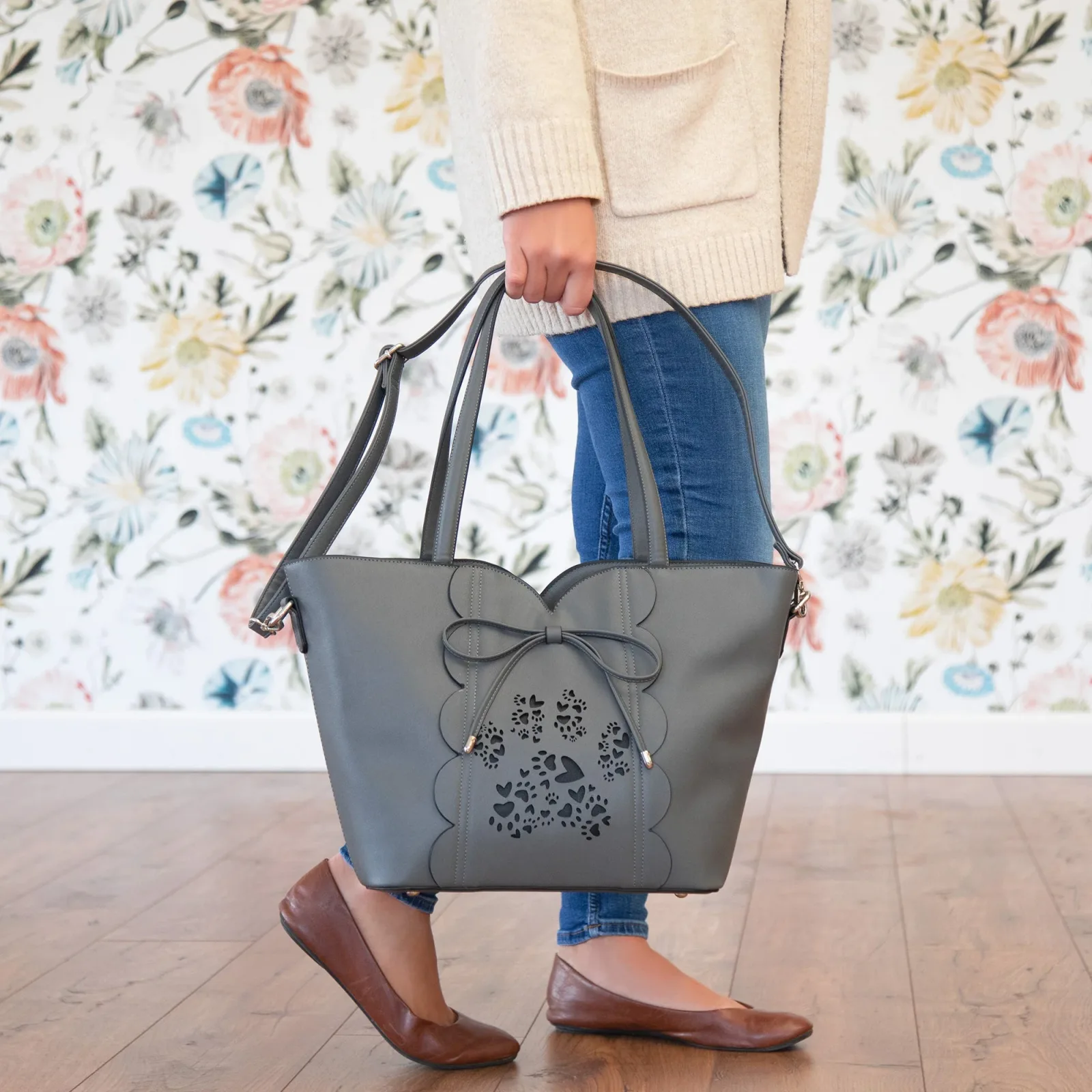 Bow & Hearts Paw Print Handbag - Image 2