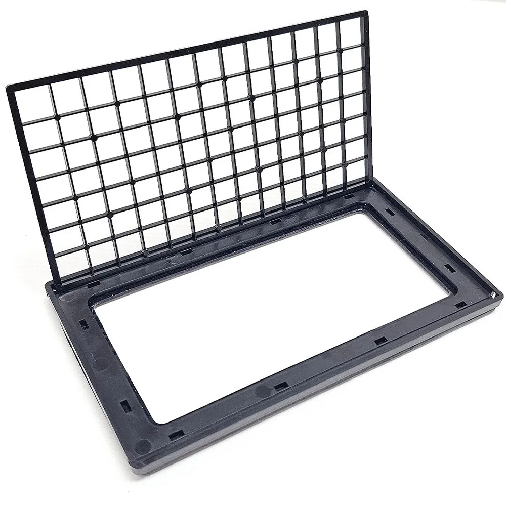 Hinged Feeding Lid - Innovative Marine