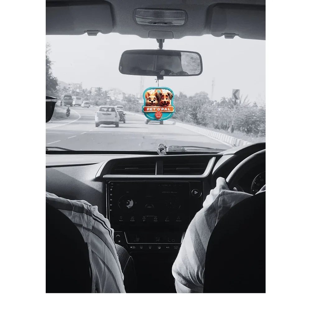 PET’O’PAL Vanilla Paws Pet Safe Hanging Air Freshener for Car, Home & Pet Spaces - Image 2