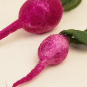 TURNIP WOOL DOG & CAT TOY