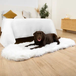 PupRug® Runner Faux Fur Memory Foam Dog Bed - Curve Polar White
