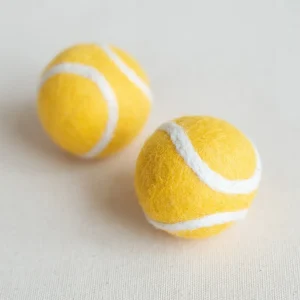 TENNIS BALL WOOL CAT TOY