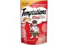 Temptations MixUps Crunchy & Soft Adult Cat Treats Backyard Coookout 3 oz